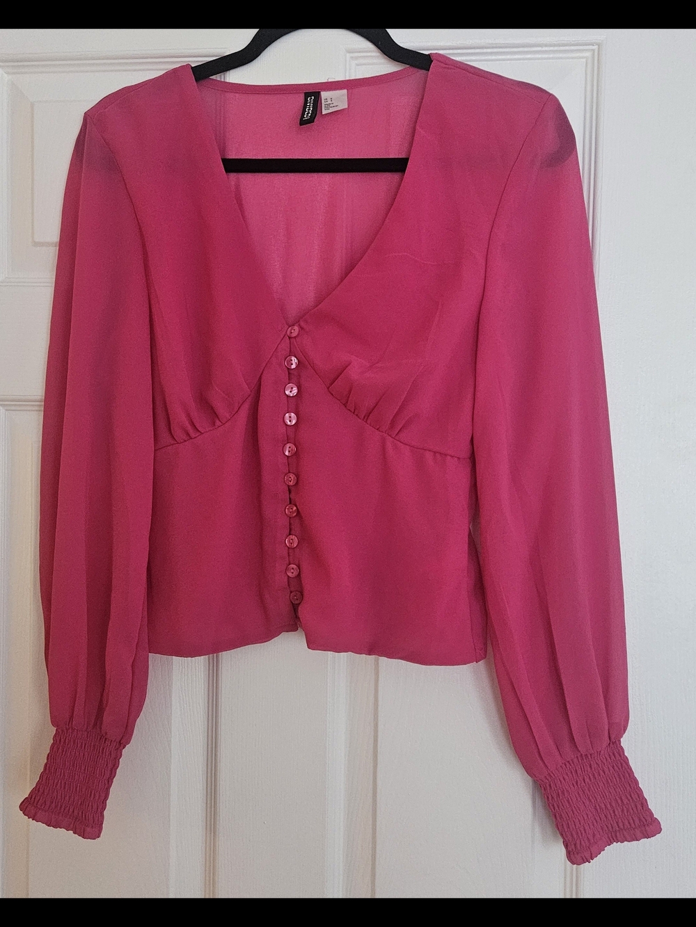 H&M  Pink V-Neck Button Blouse. Size US 6. Like New .